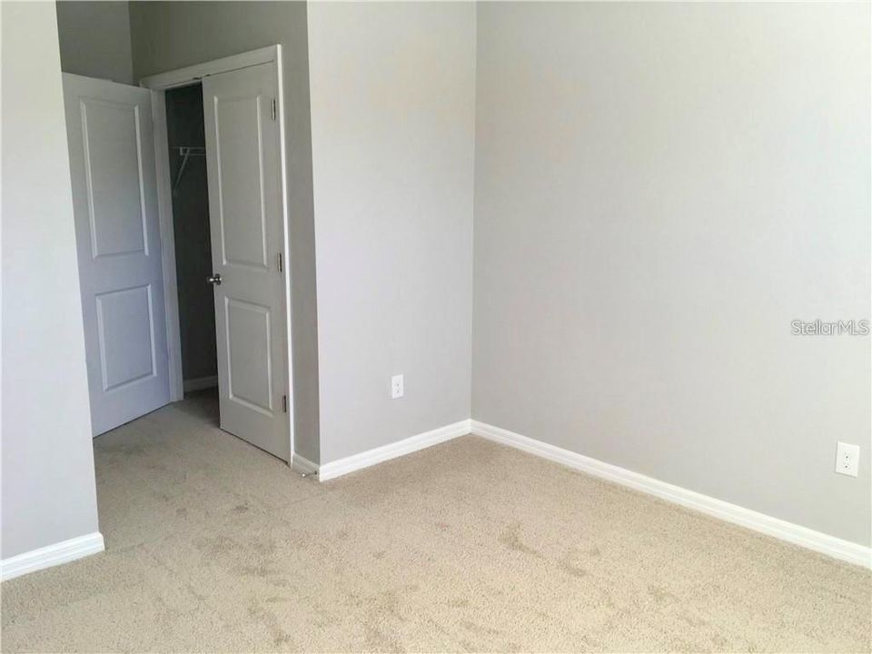 For Rent: $2,450 (3 beds, 2 baths, 1673 Square Feet)