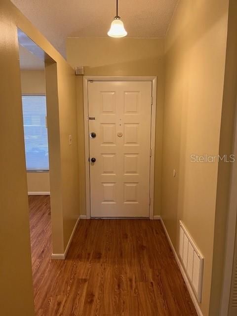 For Sale: $264,500 (2 beds, 2 baths, 1020 Square Feet)