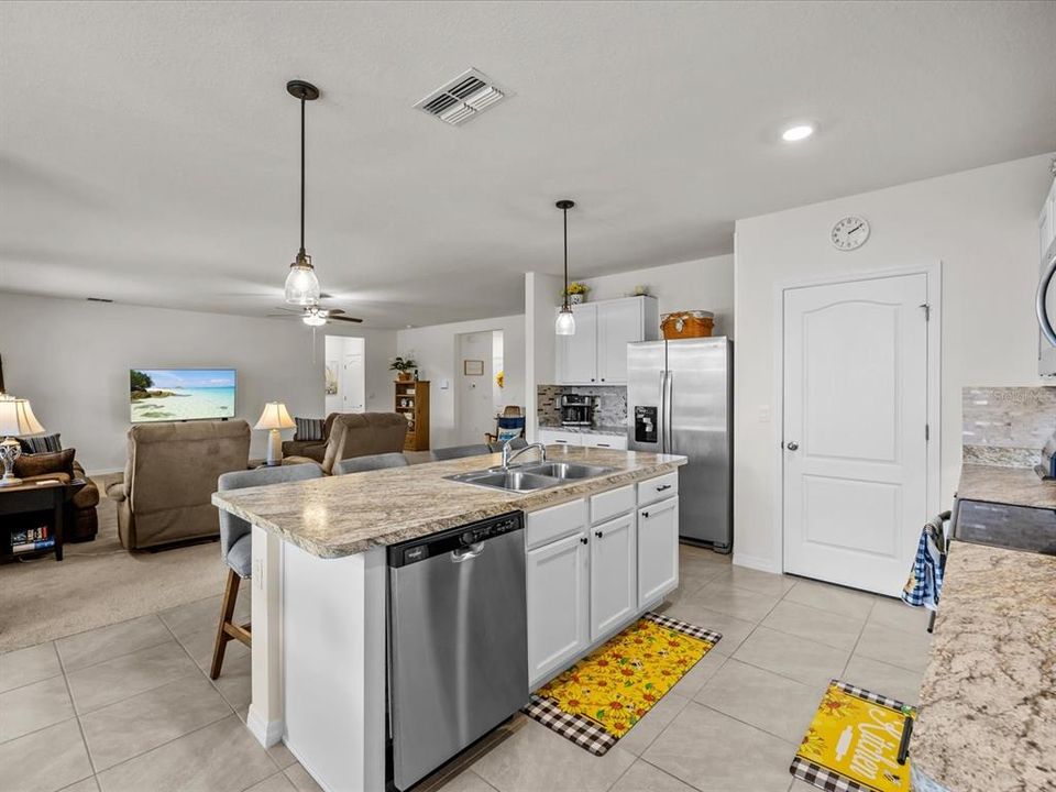 Kitchen with island