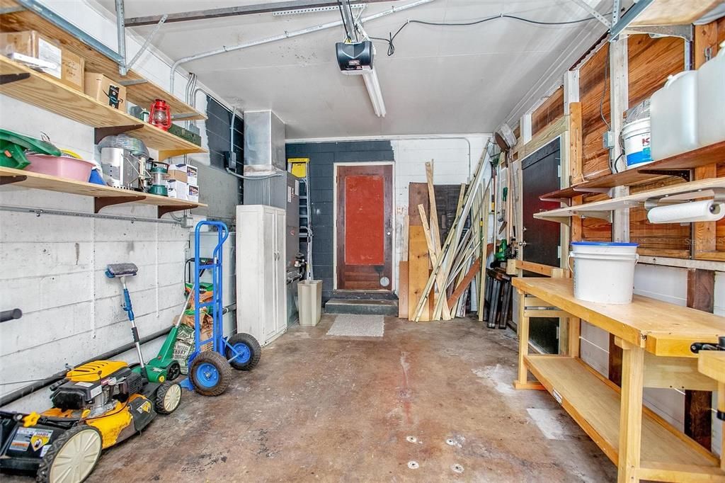 Active With Contract: $190,000 (3 beds, 1 baths, 1009 Square Feet)