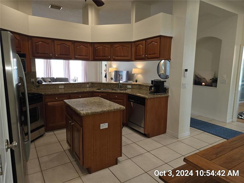 For Rent: $3,500 (4 beds, 3 baths, 3189 Square Feet)