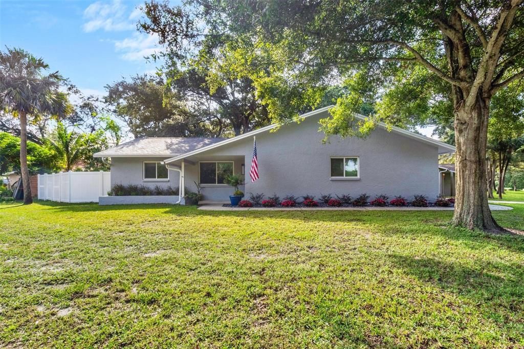 For Sale: $599,000 (4 beds, 2 baths, 1760 Square Feet)