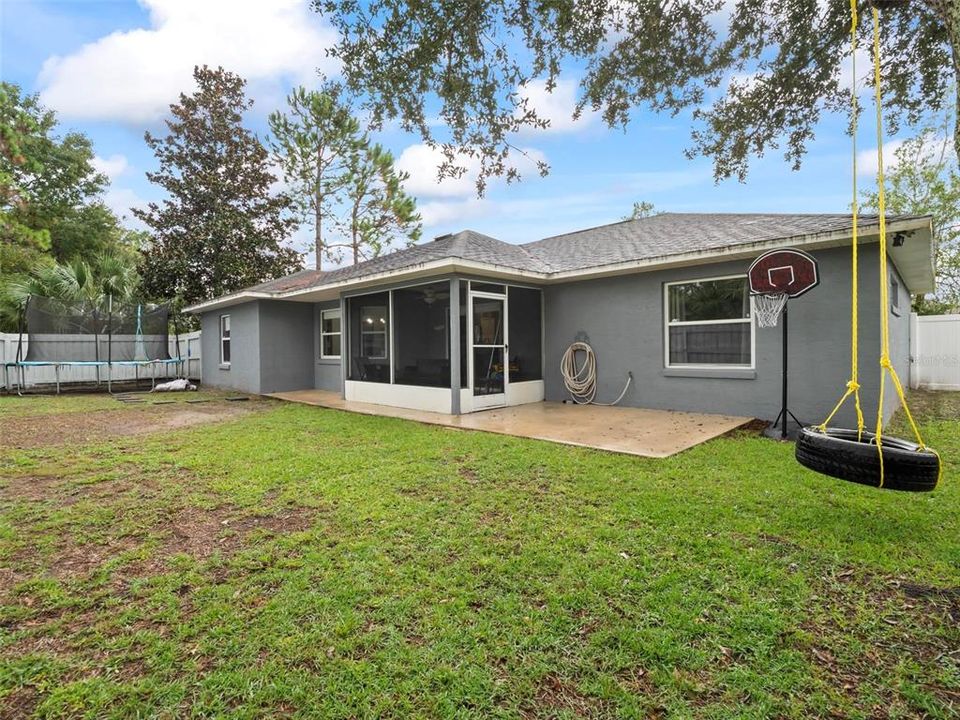 For Sale: $318,000 (4 beds, 2 baths, 1835 Square Feet)