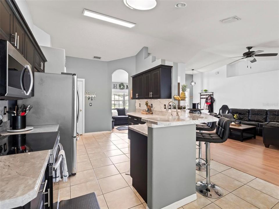 For Sale: $318,000 (4 beds, 2 baths, 1835 Square Feet)