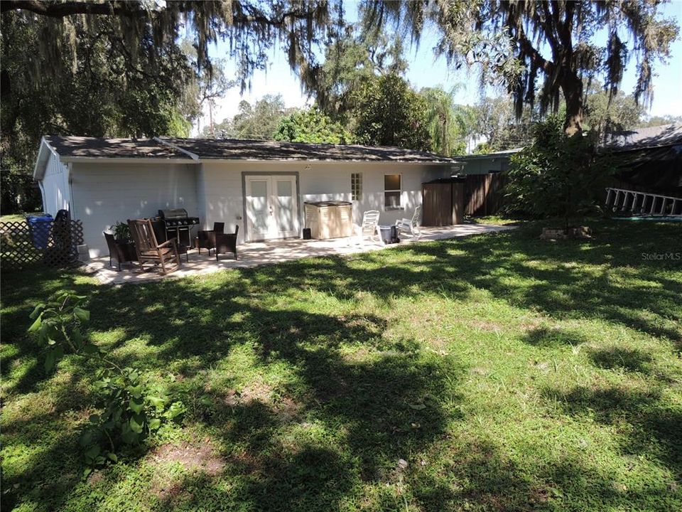 For Sale: $299,800 (3 beds, 2 baths, 1060 Square Feet)