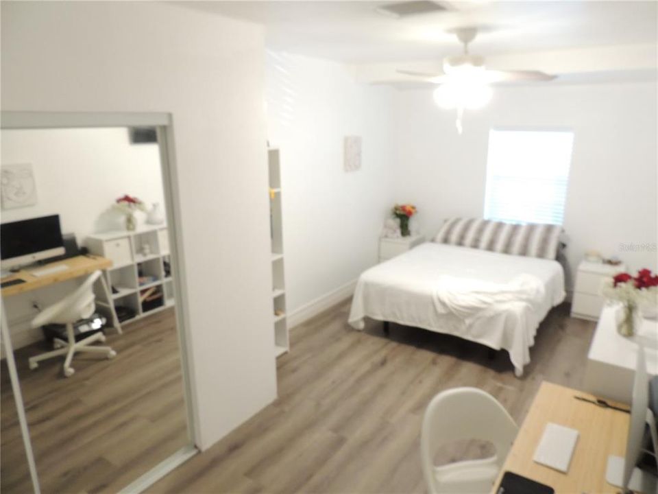 For Sale: $299,800 (3 beds, 2 baths, 1060 Square Feet)