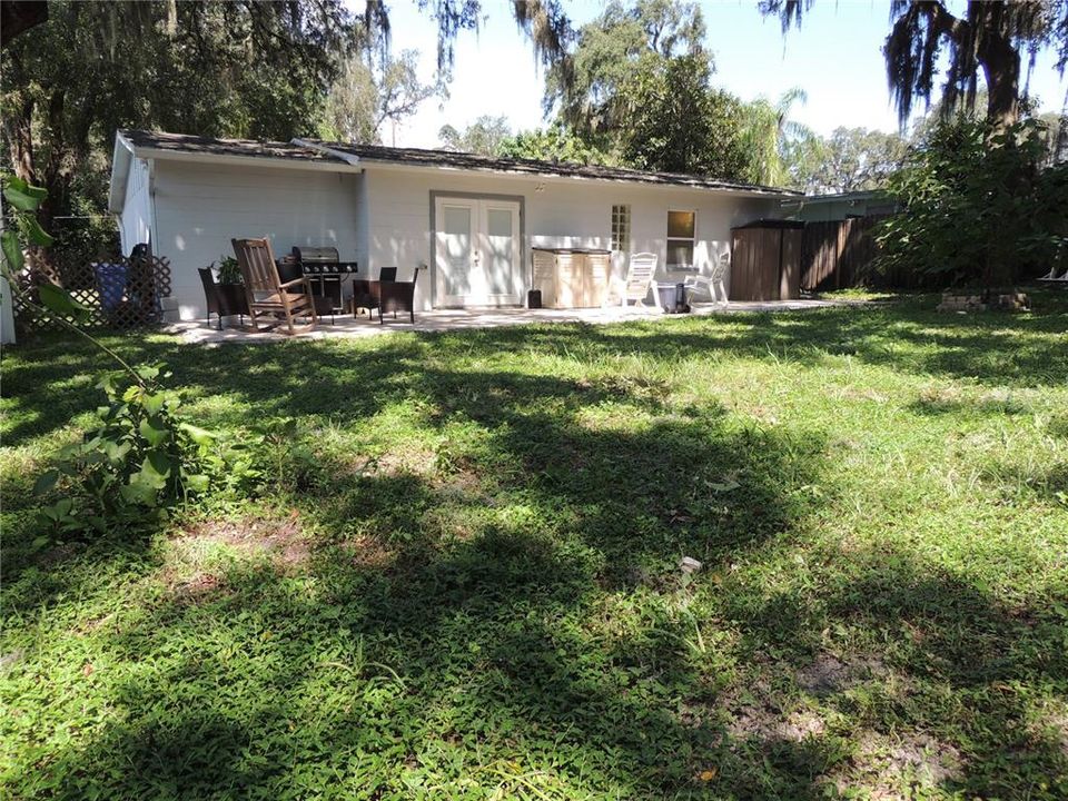 For Sale: $299,800 (3 beds, 2 baths, 1060 Square Feet)