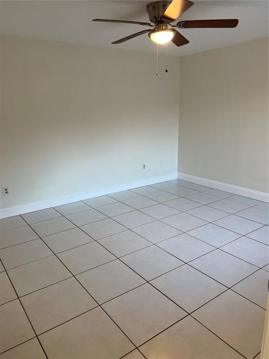 For Rent: $1,900 (2 beds, 2 baths, 1042 Square Feet)