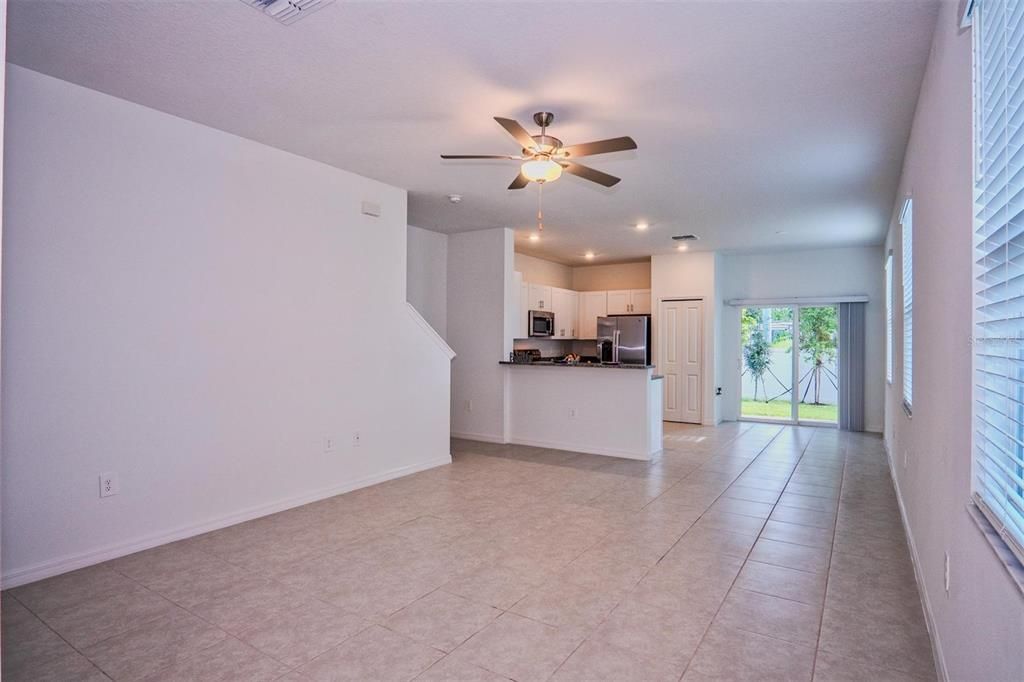 For Rent: $1,950 (2 beds, 2 baths, 1541 Square Feet)