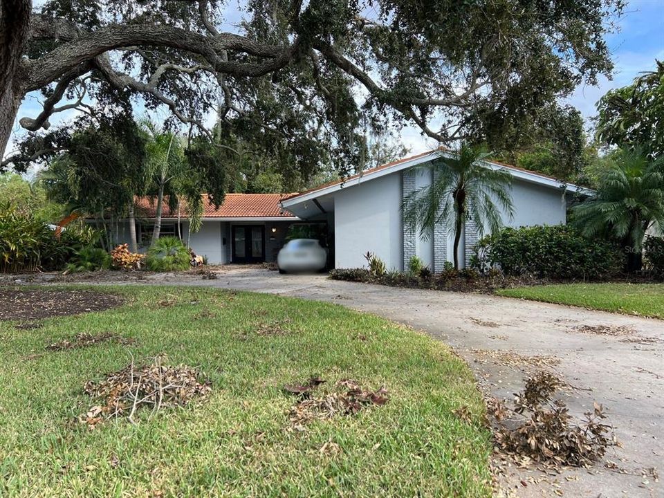 For Sale: $1,350,000 (4 beds, 3 baths, 2747 Square Feet)