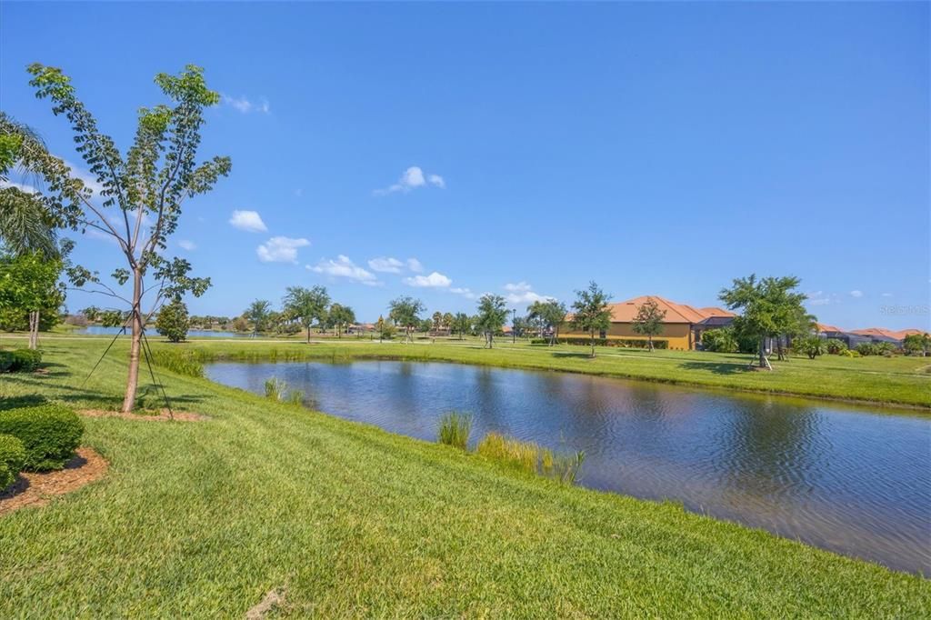 For Sale: $499,000 (3 beds, 2 baths, 1737 Square Feet)