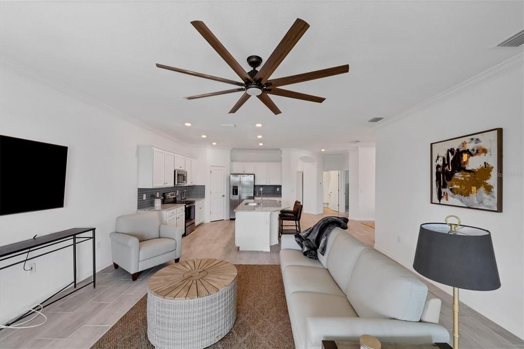 For Sale: $475,000 (2 beds, 2 baths, 1900 Square Feet)