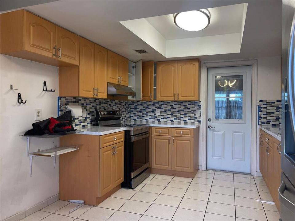 For Sale: $385,000 (3 beds, 2 baths, 1521 Square Feet)