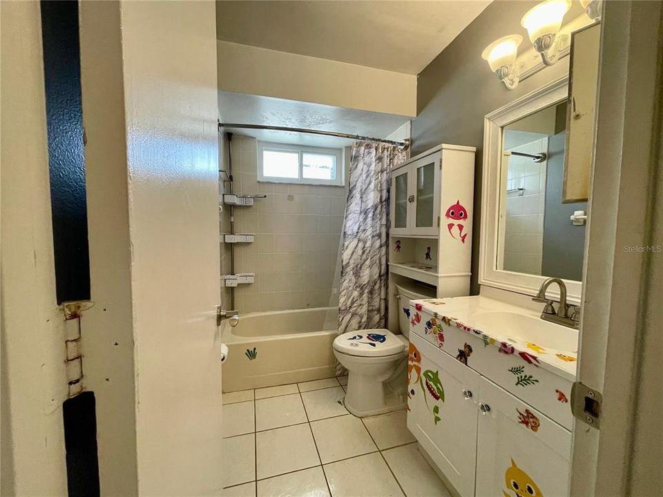 En Venta: $385,000 (3 camas, 2 baños, 1521 Pies cuadrados)