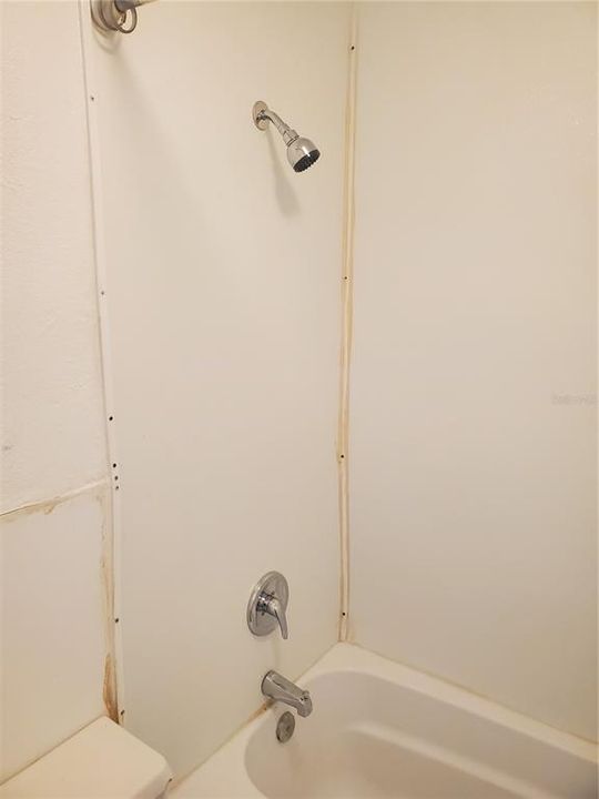 For Sale: $59,900 (0 beds, 1 baths, 276 Square Feet)