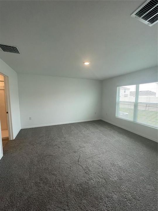 For Rent: $2,200 (3 beds, 2 baths, 1560 Square Feet)