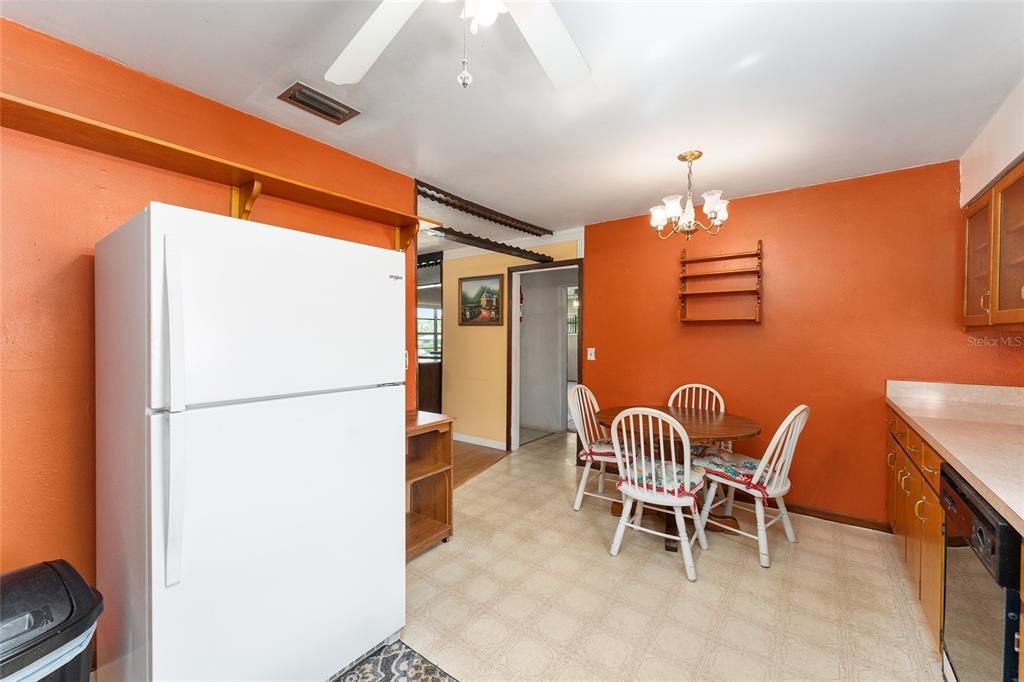 For Sale: $259,000 (3 beds, 1 baths, 1640 Square Feet)