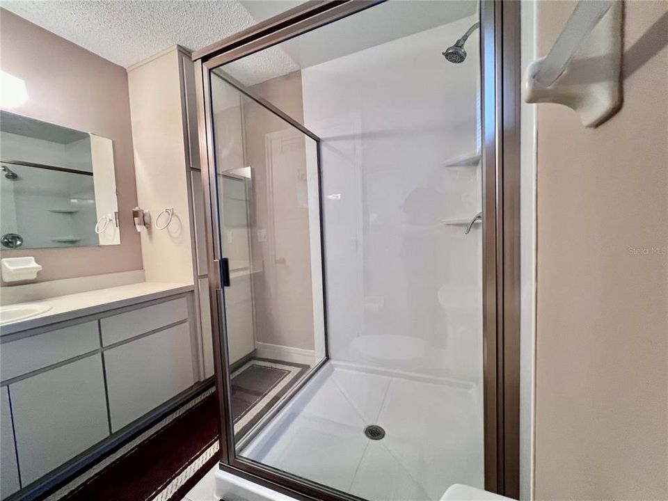 For Sale: $249,000 (2 beds, 2 baths, 1296 Square Feet)