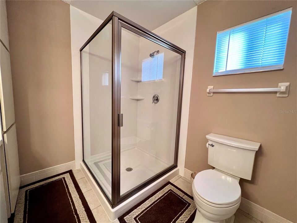 For Sale: $249,000 (2 beds, 2 baths, 1296 Square Feet)