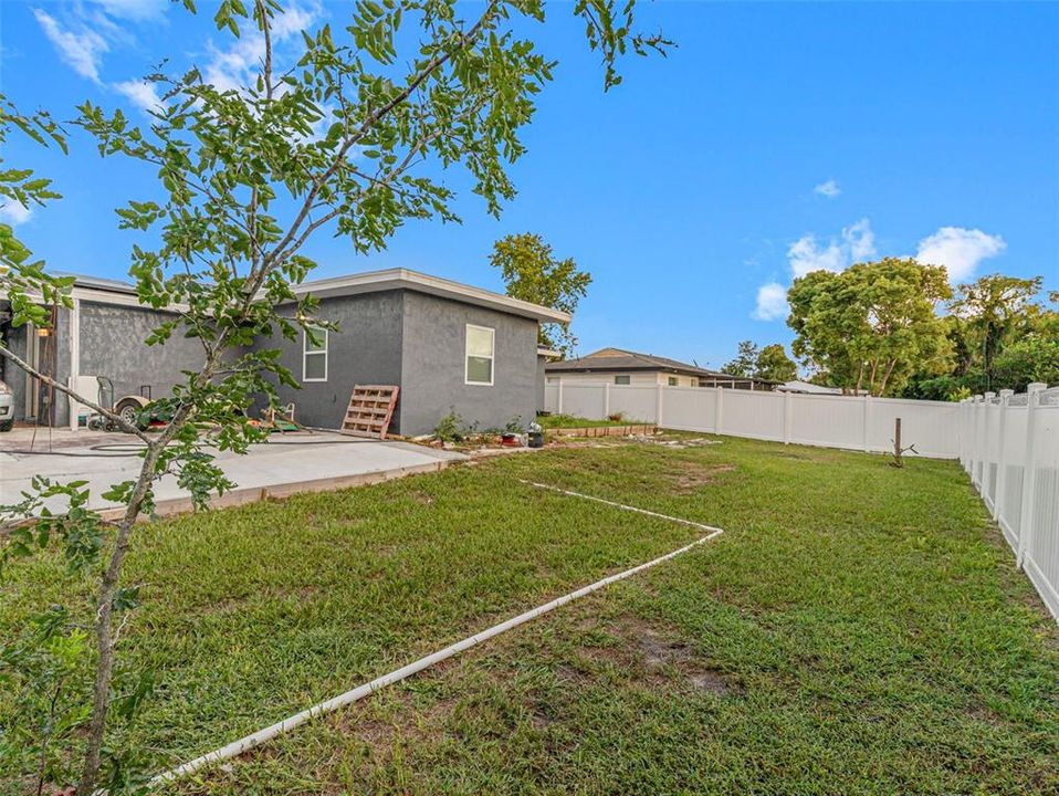 For Sale: $325,000 (2 beds, 2 baths, 1400 Square Feet)