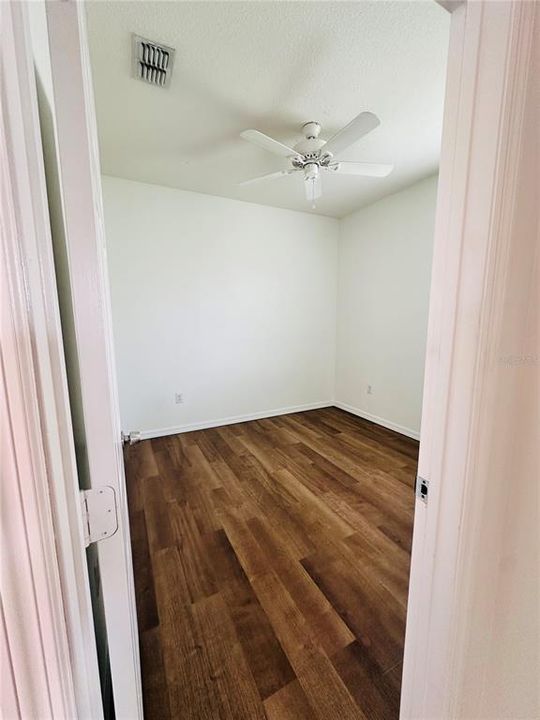 For Rent: $2,650 (4 beds, 2 baths, 1913 Square Feet)