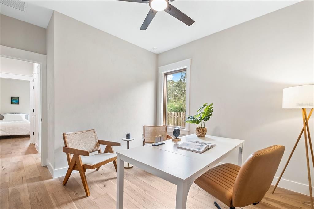 For Sale: $489,000 (3 beds, 2 baths, 1611 Square Feet)