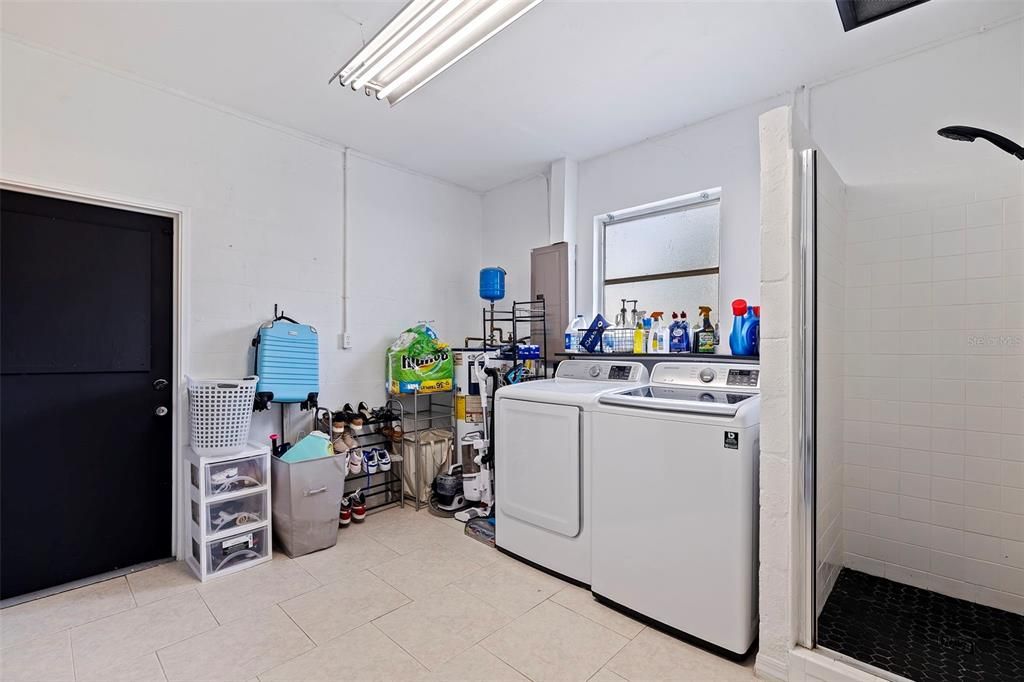 Large Laundry Room ( Connected to Garage )