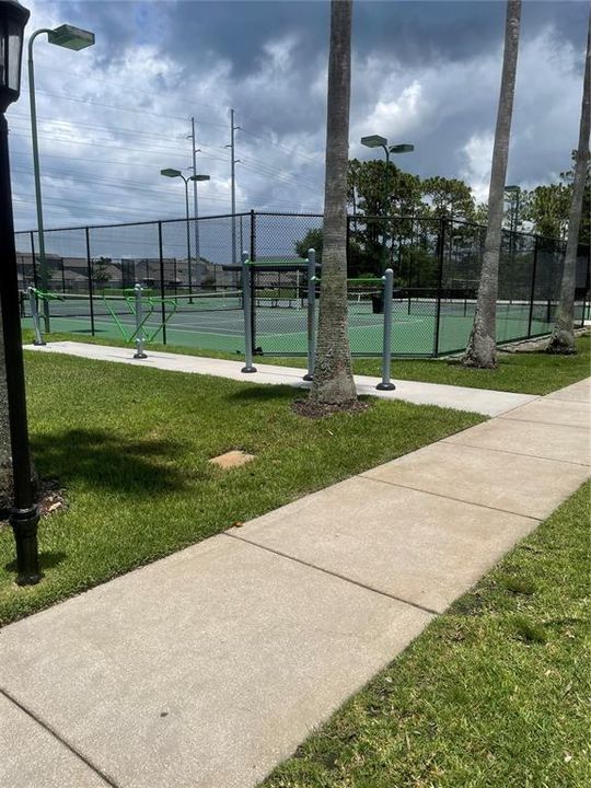 Club House Tennis Courts