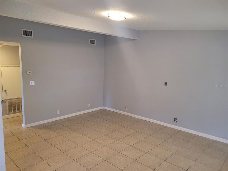 For Rent: $1,500 (3 beds, 1 baths, 1224 Square Feet)