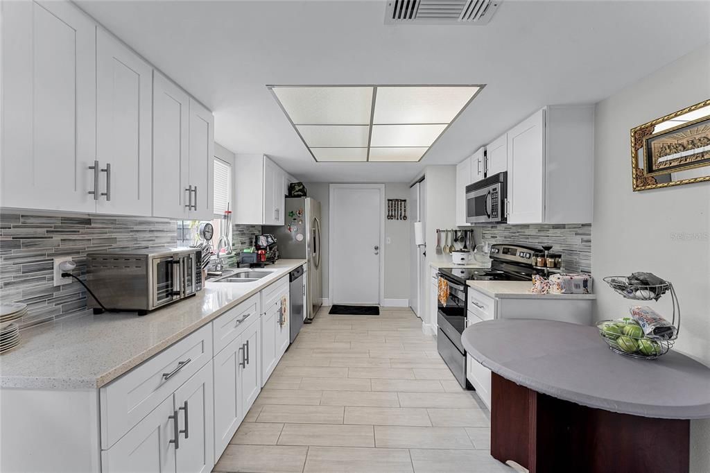 For Sale: $344,900 (2 beds, 2 baths, 1187 Square Feet)