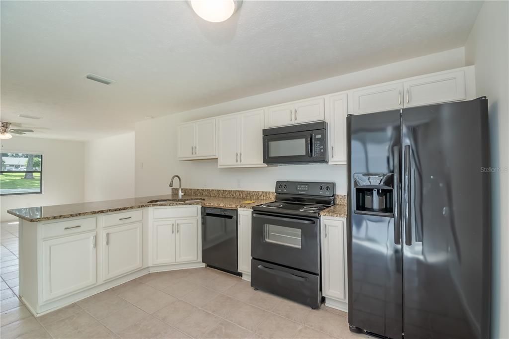 For Rent: $1,800 (2 beds, 2 baths, 1054 Square Feet)