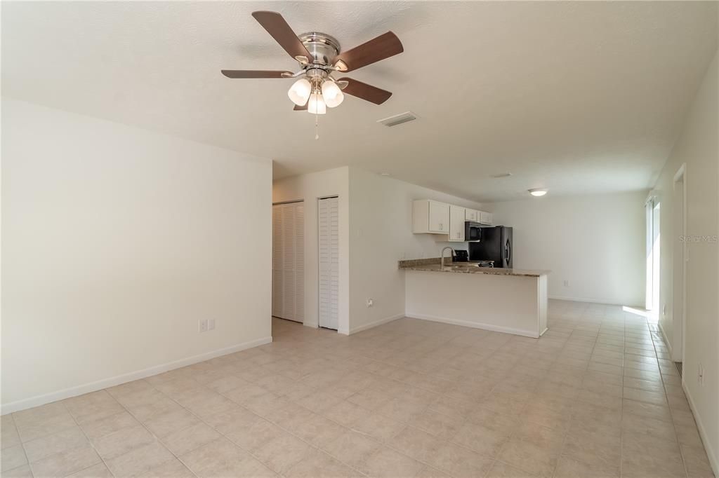 For Rent: $1,800 (2 beds, 2 baths, 1054 Square Feet)