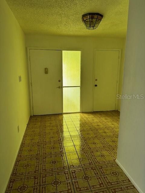 For Rent: $2,500 (3 beds, 2 baths, 2340 Square Feet)