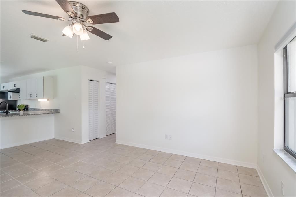 For Rent: $1,800 (2 beds, 2 baths, 1054 Square Feet)