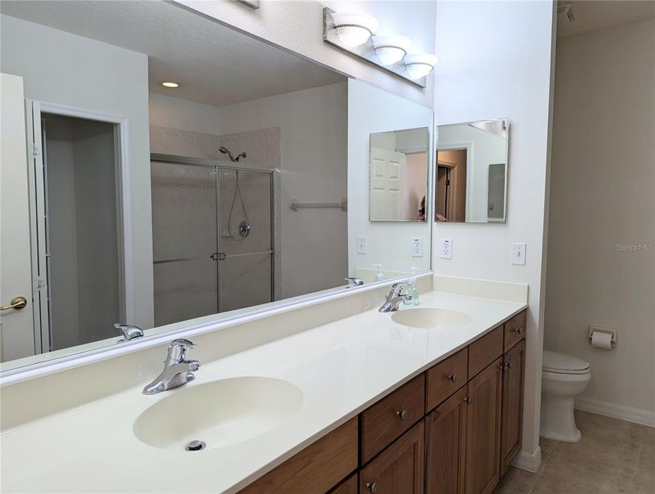 Primary bath features dual sinks