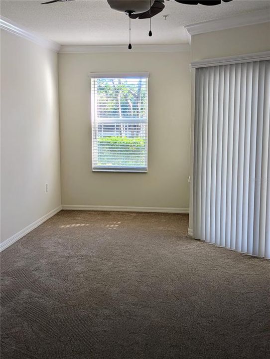 Primary bedroom sitting area