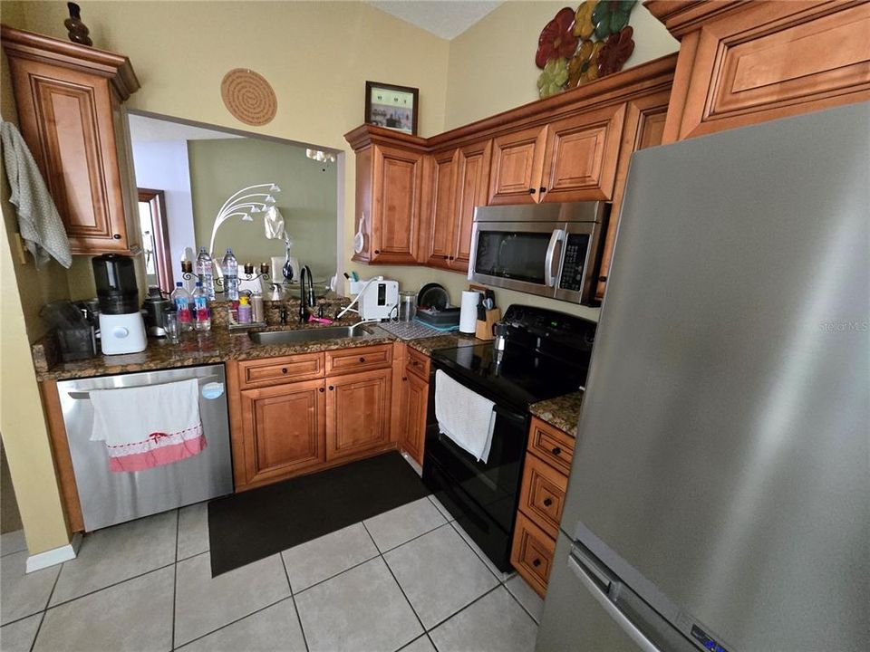 For Sale: $349,500 (3 beds, 2 baths, 1764 Square Feet)