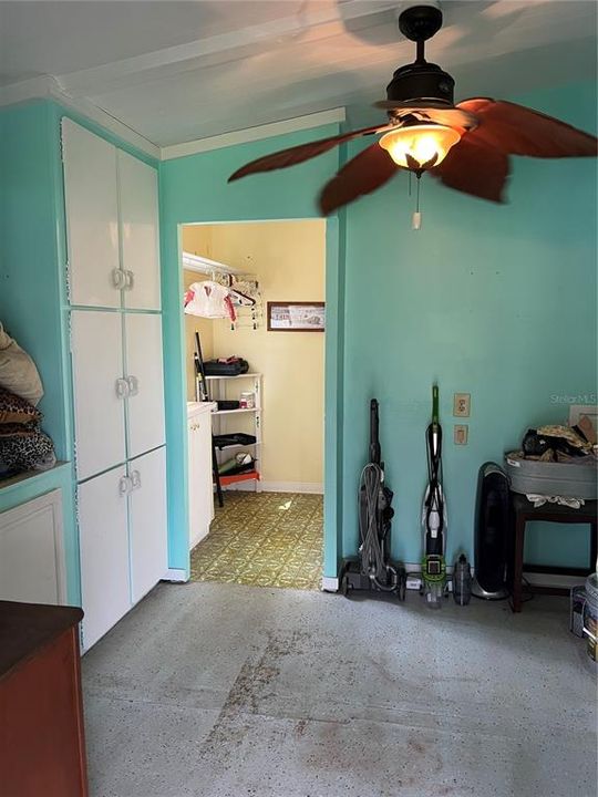 For Sale: $130,000 (2 beds, 2 baths, 960 Square Feet)