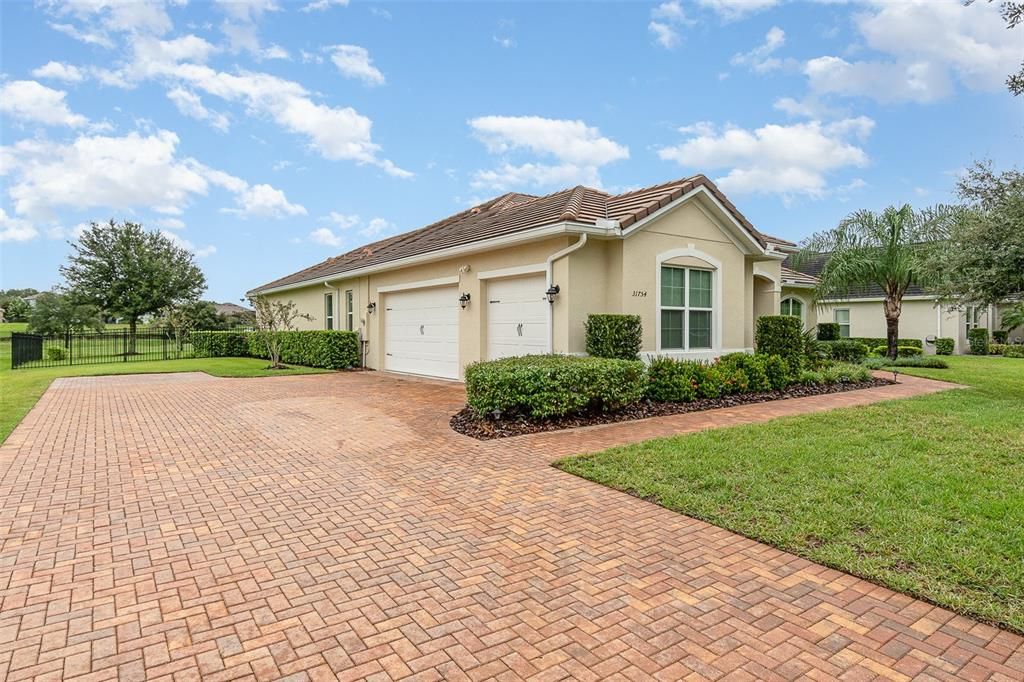 Driveway and garages of 31754 RedTail Blvd