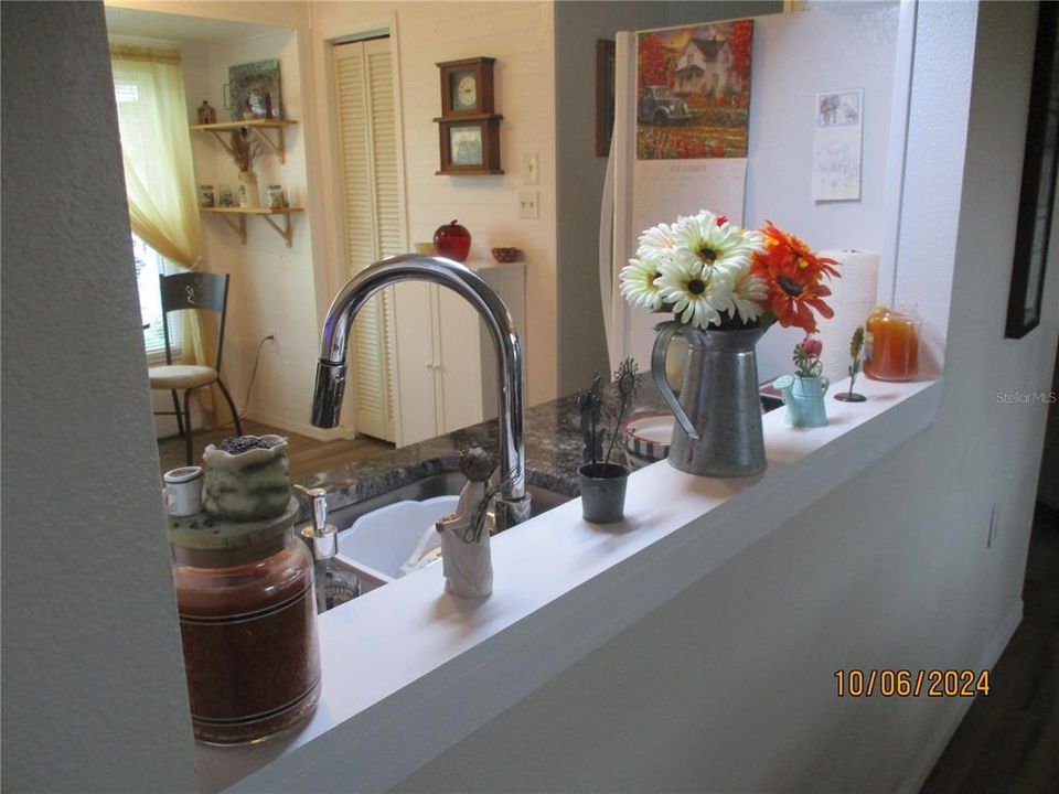 For Sale: $279,900 (2 beds, 2 baths, 1154 Square Feet)