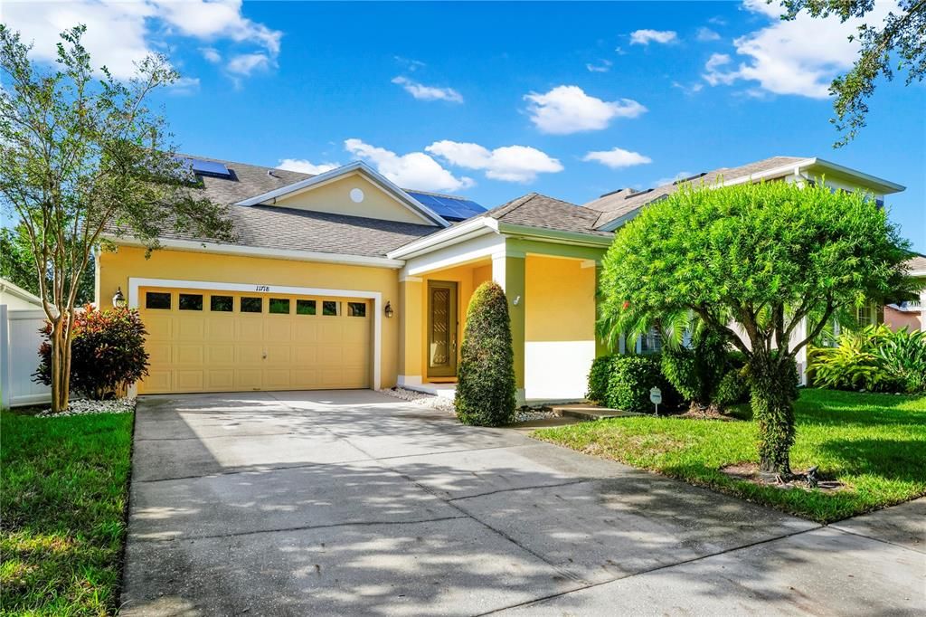 For Sale: $595,000 (3 beds, 2 baths, 2111 Square Feet)