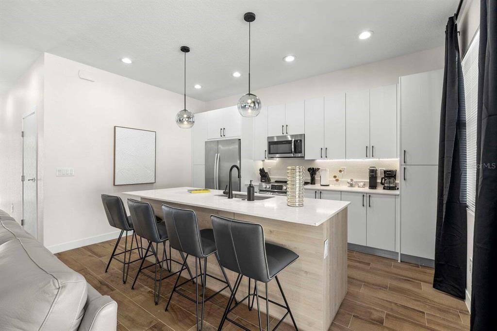 For Rent: $5,000 (3 beds, 2 baths, 1632 Square Feet)