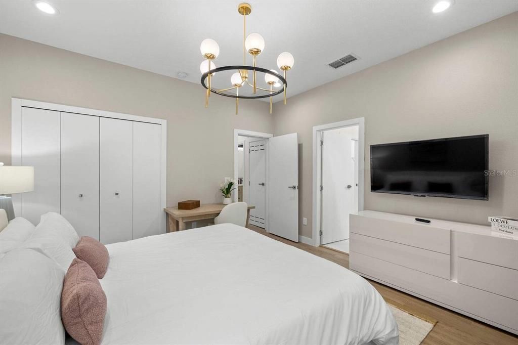 For Rent: $5,000 (3 beds, 2 baths, 1632 Square Feet)