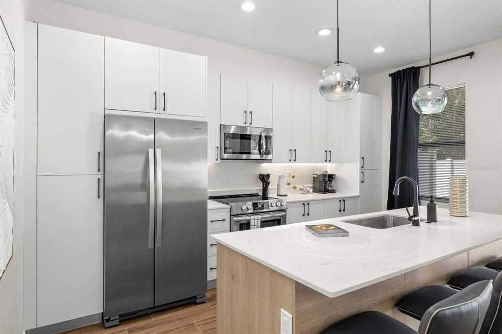 For Rent: $5,000 (3 beds, 2 baths, 1632 Square Feet)