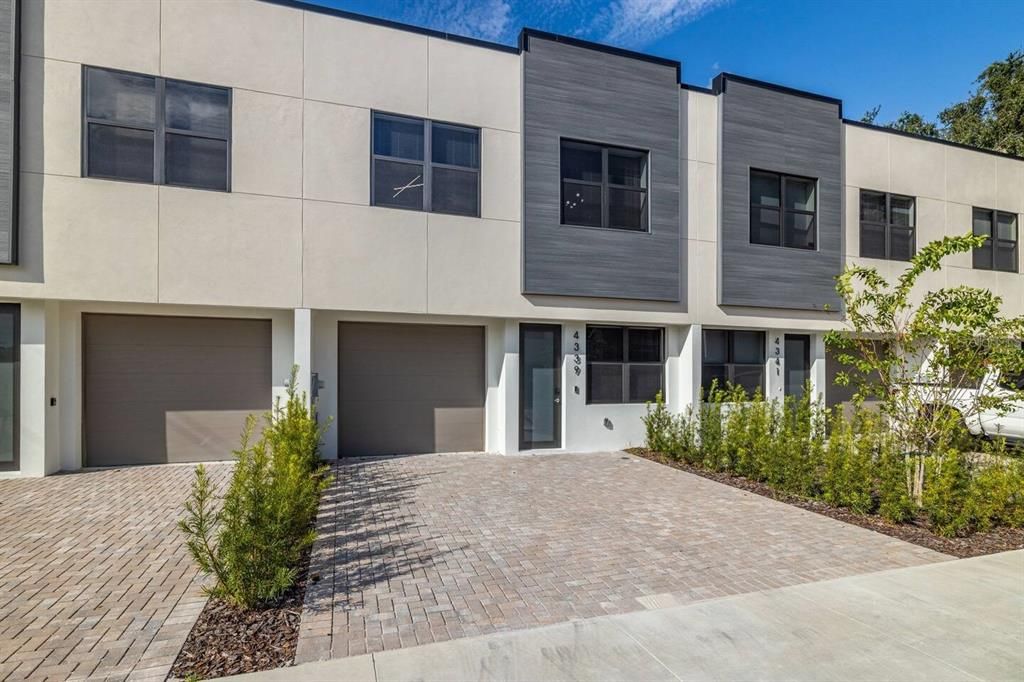 For Rent: $5,000 (3 beds, 2 baths, 1632 Square Feet)