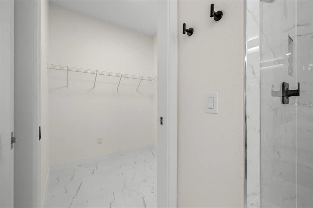 For Rent: $5,000 (3 beds, 2 baths, 1632 Square Feet)