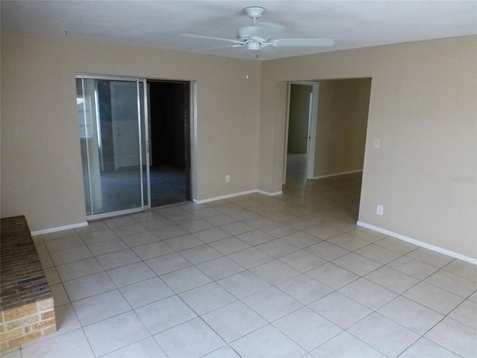 For Rent: $2,495 (3 beds, 2 baths, 1795 Square Feet)