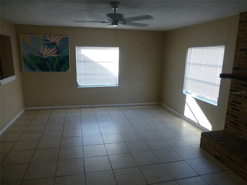 For Rent: $2,495 (3 beds, 2 baths, 1795 Square Feet)