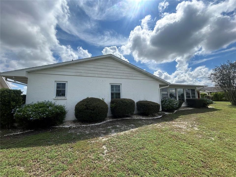 For Sale: $325,000 (3 beds, 2 baths, 2161 Square Feet)