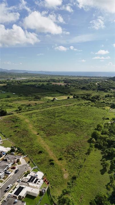 En Venta: $250,000 (12.20 acres)